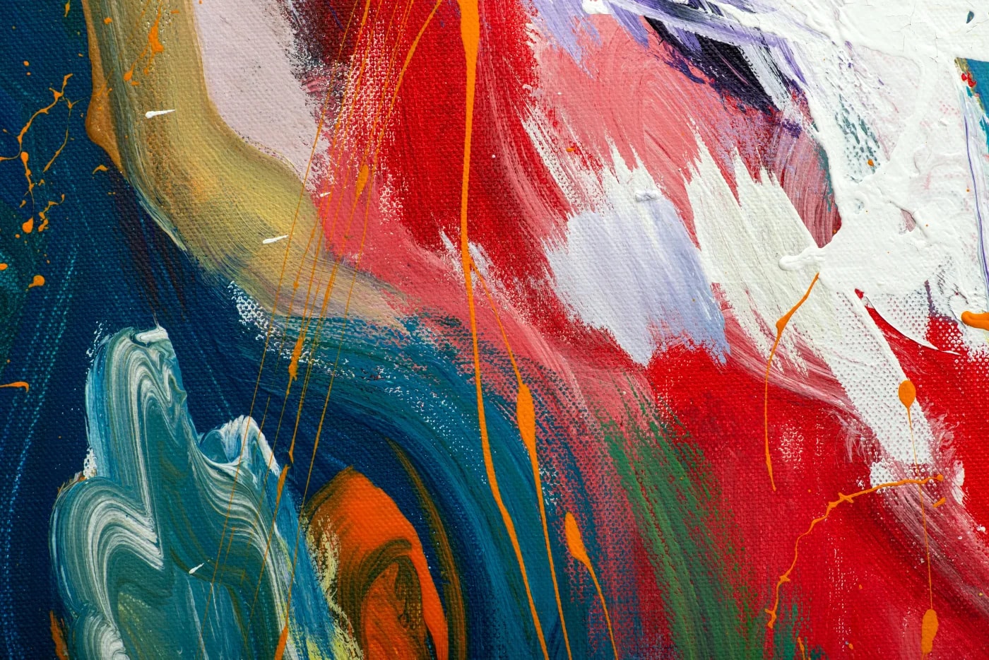 Nahaufnahme einer abstrakten Kunstoberfläche.